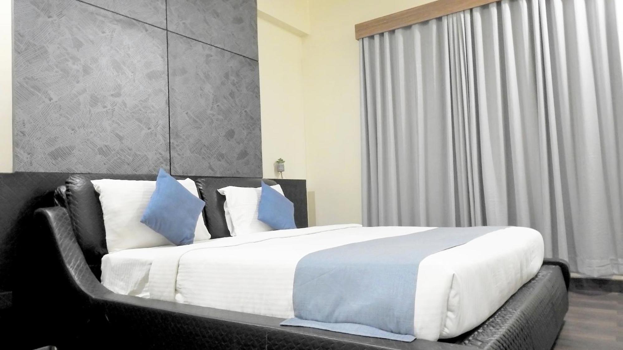 Hotel Sai Miracle Ширді Екстер'єр фото